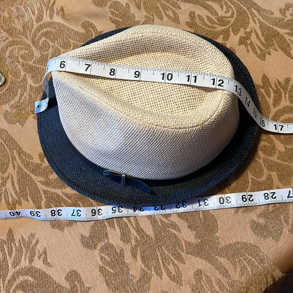 Used hat size 59 - Picture 6 of 10